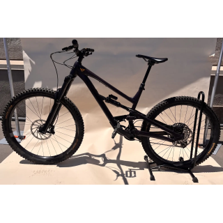 YT Capra Live Uncaged - Black Large